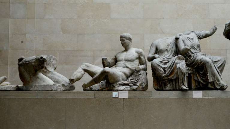 Ο πρόεδρος του Βρετανικού μουσείου αισιοδοξεί για &quot;μοίρασμα&quot; των Γλυπτών του Παρθενώνα- &quot;Δεν τα επιστρέφουμε μόνιμα&quot;