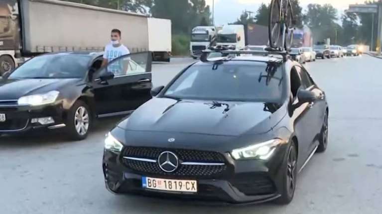 Χαμός στον Προμαχώνα με ατελείωτες ουρές: Άνοιξαν τα σύνορα και για τους Σέρβους παρά την απαγόρευση