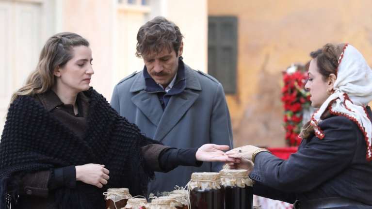 Άγριες Μέλισσες: Αβέβαιο το μέλλον της σειράς - Μίνι φινάλε ετοιμάζουν οι σεναριογράφοι - Οι μεγάλες ανατροπές