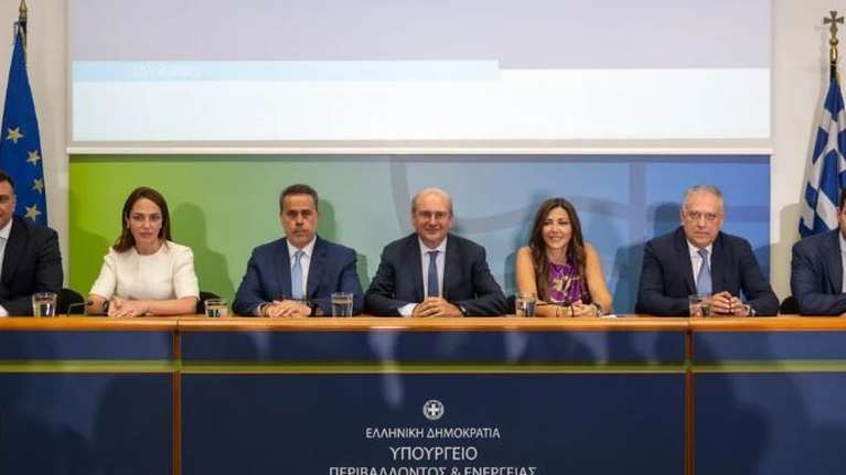 Ευρωπαϊκοί πόροι άνω των 8 δισ. για την καθημερινότητα, το περιβάλλον και την ενίσχυση των νοικοκυριών