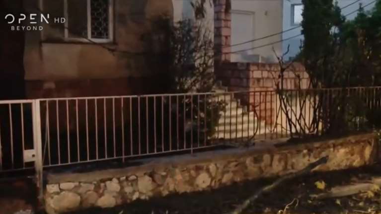 Φιλοθέη: Φωτιά σε οικόπεδο με δέντρα, δίπλα σε σπίτια  - Την έσβησαν εγκαίρως [βίντεο]