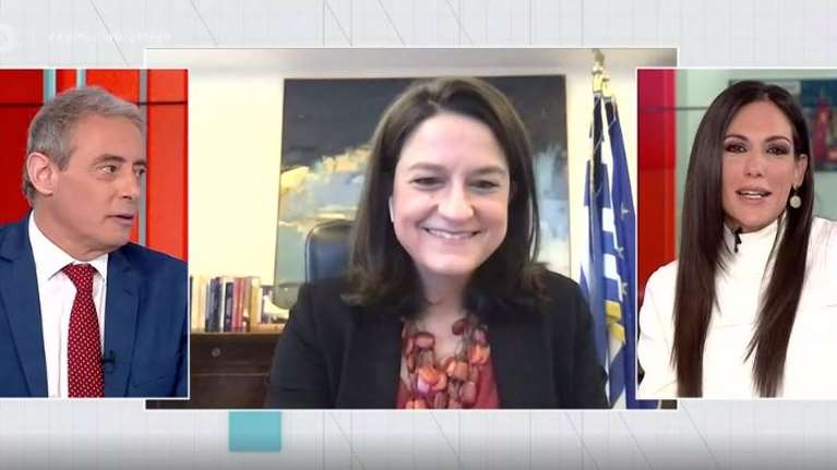 Ξέσπασε η Ανθή Βούλγαρη για το κολιέ της Κεραμέως: Θίχτηκαν οι "σοβαροί" δημοσιογράφοι [Βίντεο]