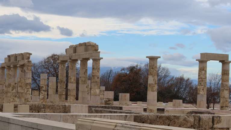 &quot;Παρθενώνας της Μακεδονίας&quot;: Πώς αναστηλώθηκε το επιβλητικό ανάκτορο του Φιλίππου Β&#39; - Αύριο τα εγκαίνια [εικόνες]
