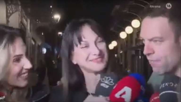 Κασσελάκης: &quot;Έλενα Κουντουρά για Ευρωβουλή&quot; - Η &quot;σφήνα&quot; του προέδρου μπροστά στις κάμερες [βίντεο]