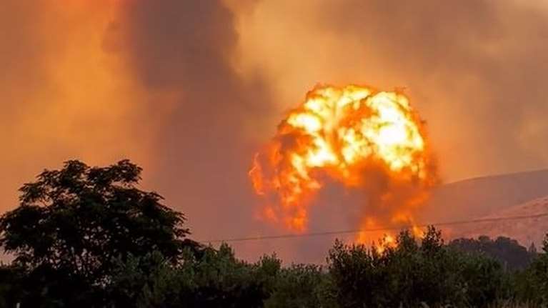 Καρφιά Κοτζιά σε Δένδια για τις εκρήξεις πυρομαχικών στη Νέα Αγχίαλο: Αν φαντάρος χάσει σφαίρα πάει φυλακή