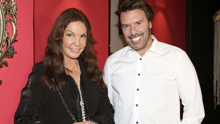 Σ. Τζώρτζογλου για Β. Μπάρμπα: &quot;Το εγκεφαλικό πυροδοτήθηκε από κάτι προσωπικό που την πίεσε&quot;- Την επισκέφθηκε στο νοσοκομείο