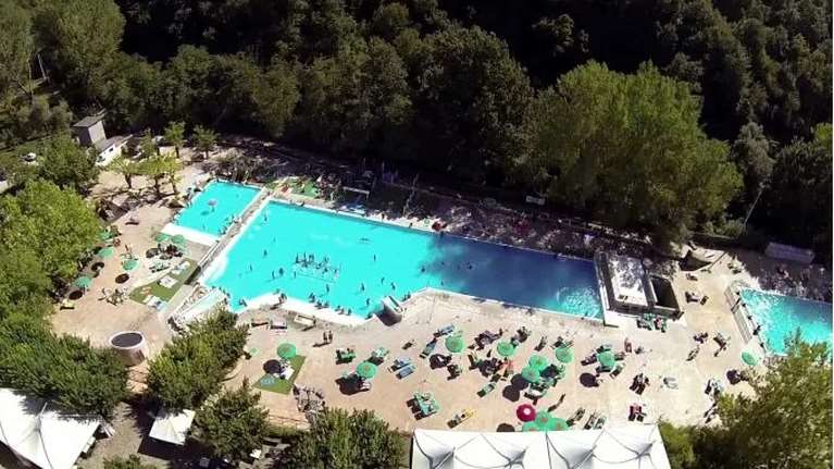 Σοκ στη Ρώμη με νεκρό 8χρονο: Τον &quot;ρούφηξε&quot; η αντλία πισίνας σε λουτρά