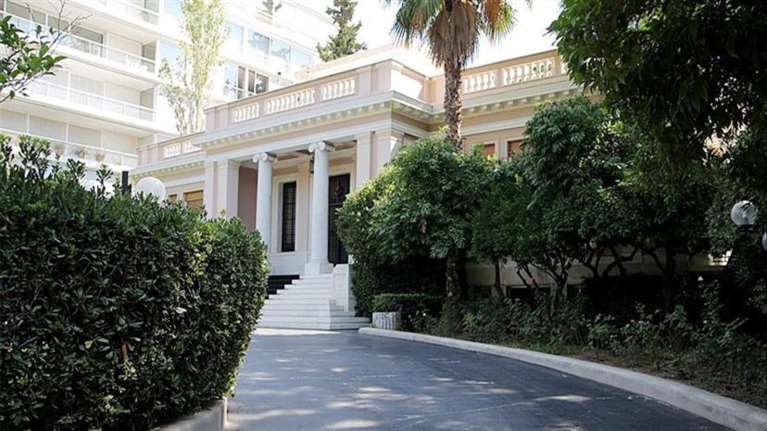 Η ενόχληση Μητσοτάκη με την... αδιάβαστη υπουργό και τον γενικό γραμματέα πριν τη ΔΕΘ: "Να έρθετε πιο προετοιμασμένοι"