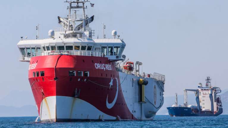 Ελιγμός από την Άγκυρα: Παρατείνει την παράνομη Navtex ως τις 27 Αυγούστου για το Oruc Reis - Προσχηματική η διάθεση για διάλογο, λέει η Αθήνα