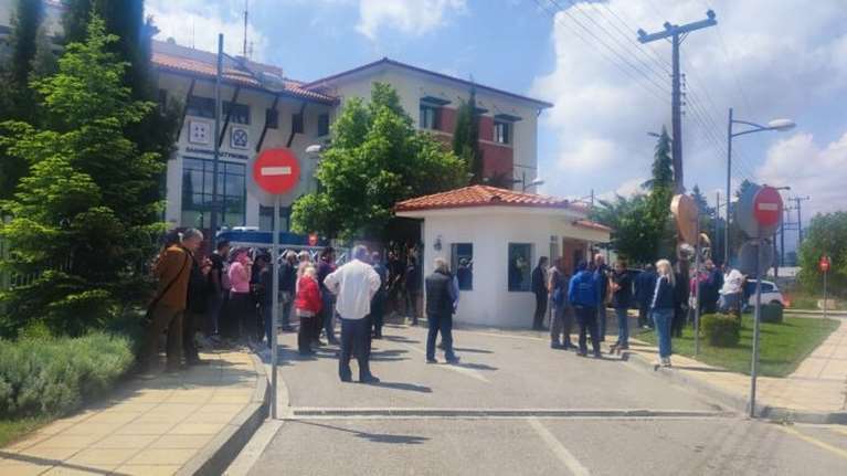 Κοζάνη: Επεισοδιακή διαμαρτυρία στην κατασκευή φωτοβολταϊκού πάρκου - Συλλήψεις κατοίκων στην Καλαμιά [βίντεο]