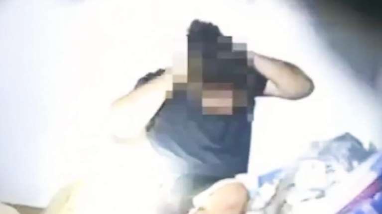 Βίντεο ντοκουμέντο: Η στιγμή της σύλληψης τριών νεαρών που διέρρηξαν σπίτι στου Ρέντη
