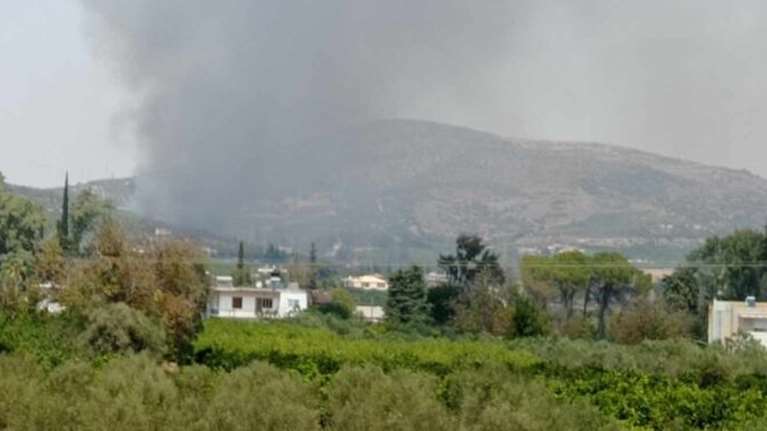 Φωτιά στο Αργος, στην περιοχή Άκοβα