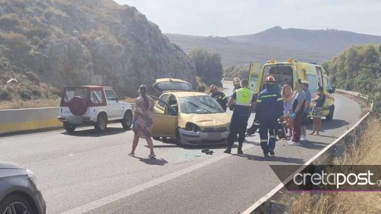 Κρήτη: Σοβαρό τροχαίο στον ΒΟΑΚ - Γυναίκα εγκλωβίστηκε στα συντρίμμια - Ουρές χιλιομέτρων [εικόνες]