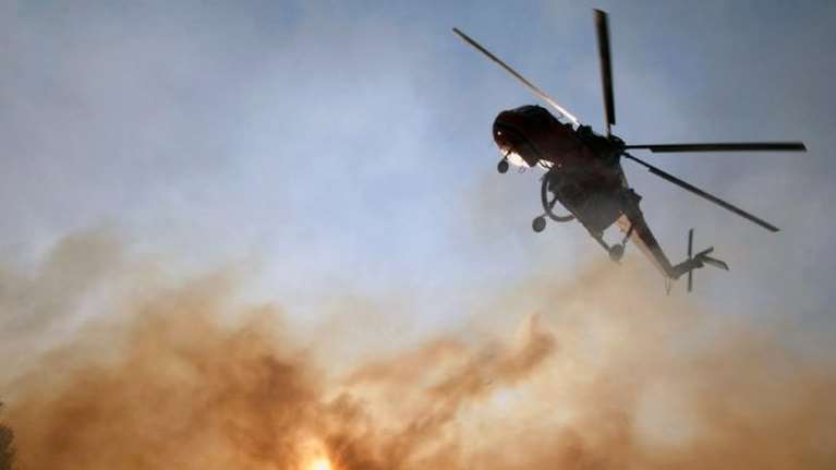 Μεγάλη φωτιά στο Ηράκλειο Κρήτης – Κοντά σε εργοστάσιο οι φλόγες