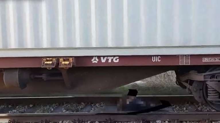 Τραγωδία στην Ημαθία: Τρένο παρέσυρε 41χρονο - Είχε ξαπλώσει στις ράγες [Βίντεο]