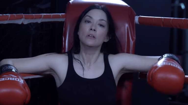 Εκλογές 2023: Η Νάντια Γιαννακοπούλου σε ρόλο μποξέρ... ξανά - Το προεκλογικό της βίντεο