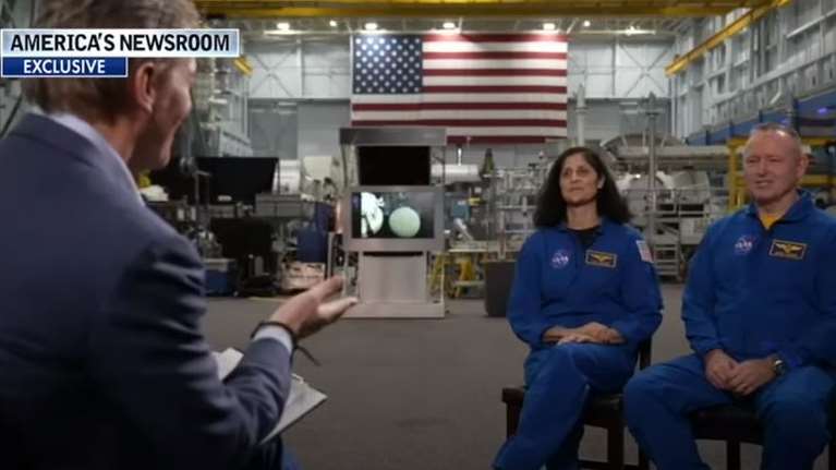 Πρώτη συνέντευξη των αστροναυτών που κόλλησαν για μήνες στο διάστημα-  &quot;Έχουν ευθύνες η NASA και η Boeing&quot;