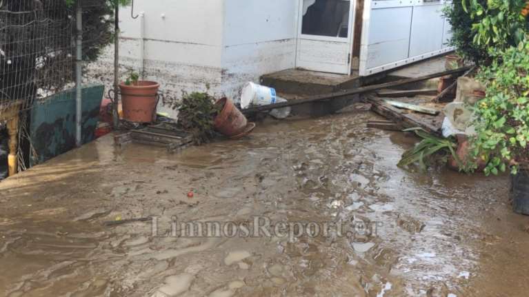 Λήμνος: Εικόνες βιβλικής καταστροφής από την κακοκαιρία - Πνίγηκαν ζώα, καταστράφηκαν δρόμοι [Βίντεο]