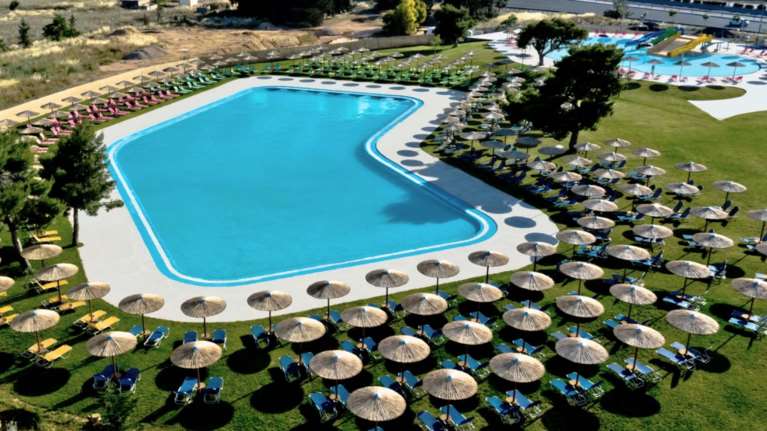 Συνελήφθη 42χρονος σε υδάτινο πάρκο: Φωτογράφιζε ανήλικους με το κινητό του - Κουβαλούσε μαχαίρι