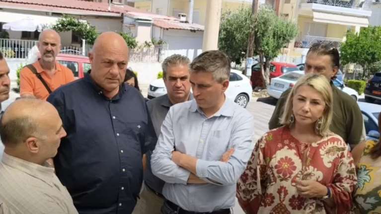 Επίθεση Μπέου στη Ζέττα Μακρή: &quot;Μας γέμισε κοντέινερ στον Βόλο&quot; - &quot;Δεν μας παρατάς&quot;, απάντησε η βουλευτής