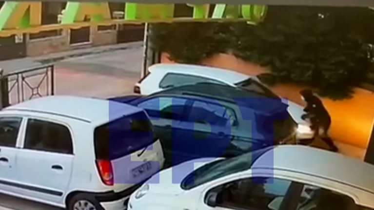 Βίντεο ντοκουμέντο: Πως κλέβουν αυτοκίνητο με τη μέδοθο του &quot;σπρωξίματος&quot;