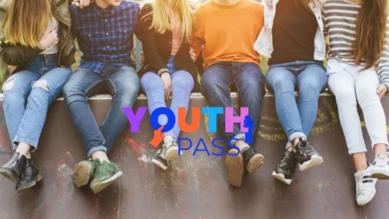 Youth Pass: Άνοιξε η πλατφόρμα για τις αιτήσεις - Οικονομική ενίσχυση 150 ευρώ στους νέους