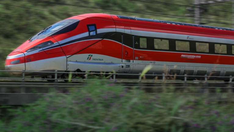 Ιταλία: Τρένο αναχώρησε... 50 λεπτά νωρίτερα για να φθάσει στην ώρα του - Τι έγινε με τις αποζημιώσεις μετά τον σάλο
