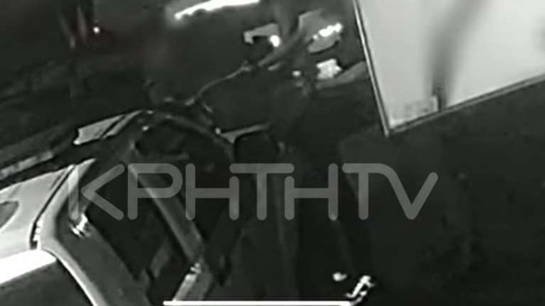 Χανιά: Η άγρια συμπλοκή με αστυνομικούς έξω από νυχτερινό κέντρο -  Απίστευες σκηνές με Αιγύπτιους [βίντεο]