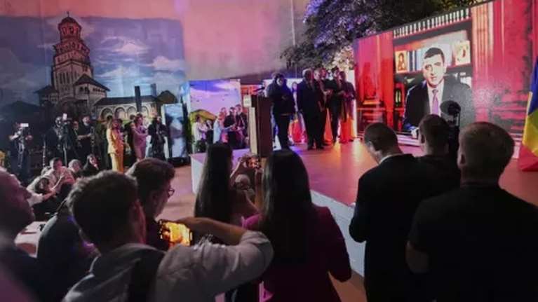 Η Ρουμανία &quot;στρίβει&quot; προς την άκρα δεξιά: Νικητής ο Τζόρτζε Σιμιόν