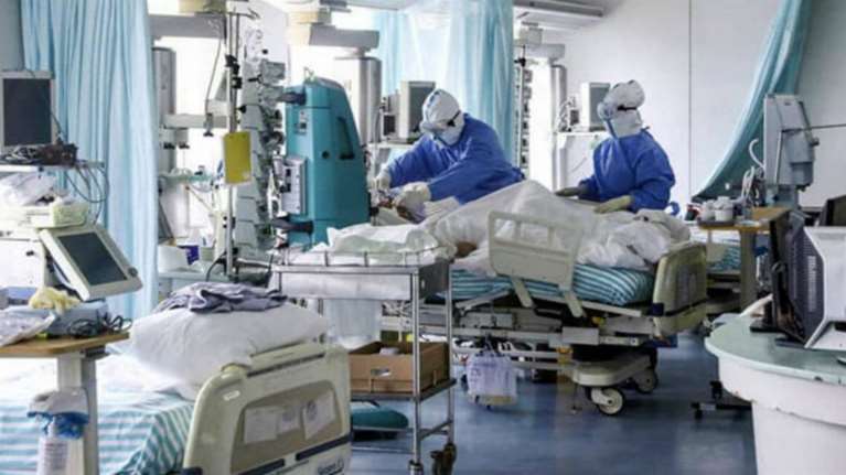 Δυσοίωνη πρόβλεψη ΠΟΥ: Η πανδημία απέχει πολύ από το να τελειώσει