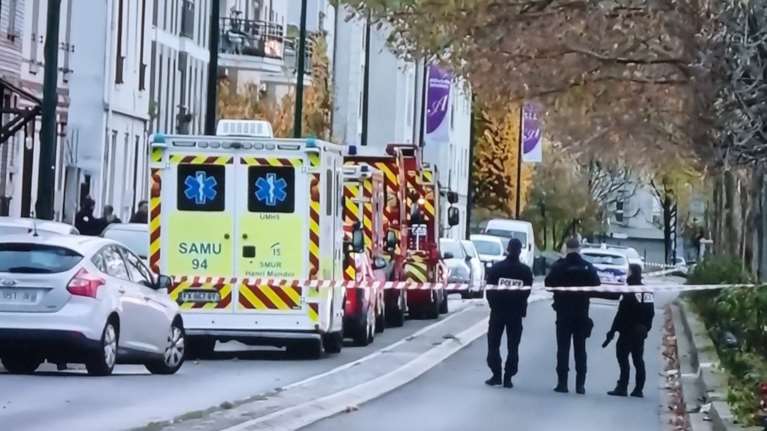 Φρικτό έγκλημα στη Γαλλία: Είπε ότι σκότωσε τις τρεις μικρές κόρες του και παραδόθηκε στην αστυνομία