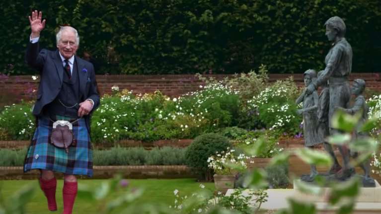 Χρυσή αγγελία: Ο βασιλιάς Κάρολος ψάχνει κηπουρό για το Μπάκιγχαμ και δίνει μισθό 46 χιλ. ευρώ [Εικόνες - βίντεο]