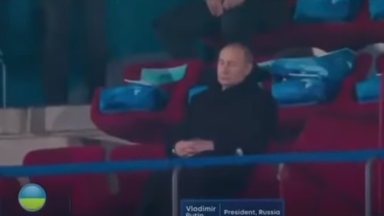 Για... Οσκαρ ο Πούτιν: Έκανε ότι κοιμάται όταν περνούσε η ομάδα της Ουκρανίας στους Χειμερινούς Ολυμπιακούς Αγώνες