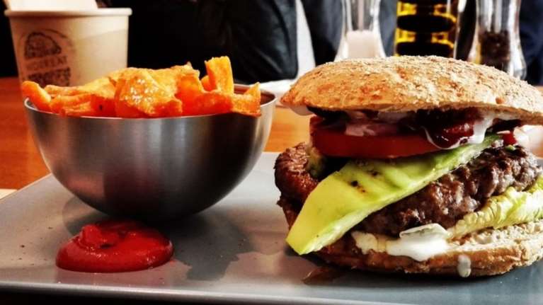 Γιατί γερνάμε γρηγορότερα: Μελέτη αποκαλύπτει τη σύνδεση καρκίνου και κακού τρόπου ζωής