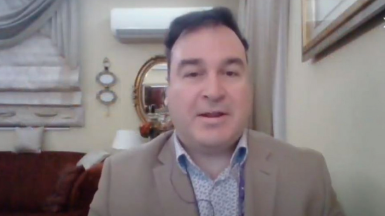 Σουρβίνος: Αυστηρότερα μέτρα για αποφυγή νέας Θεσσαλονίκης – Ενδεχόμενο νέων μεταλλάξεων