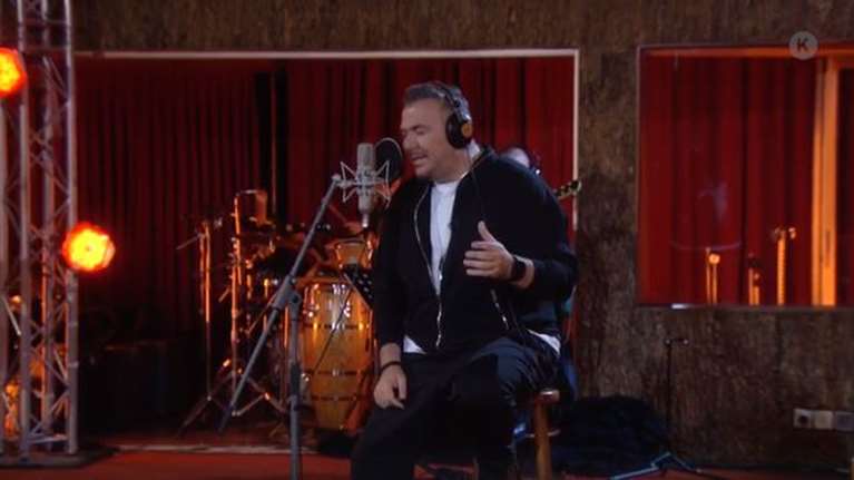 Πάρτι στο twitter με τον Ρέμο στο Mega - &quot;Φοβάμαι το αλκοτέστ από το σαλόνι στην κρεβατοκάμαρα&quot;