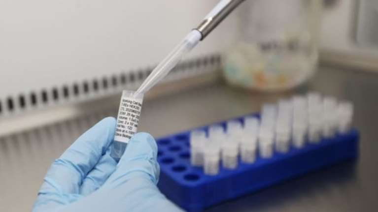 Κακά μαντάτα για το εμβόλιο του κορονοϊού: &quot;Μην το περιμένετε πριν το καλοκαίρι του 2021&quot;