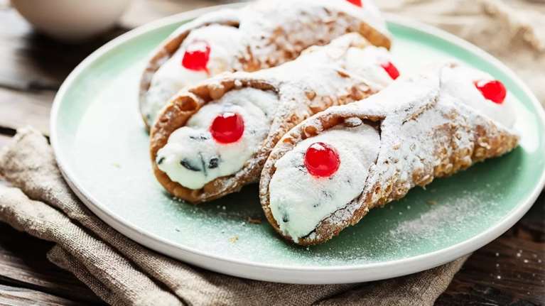 Απίστευτο: Κατασχέθηκαν 7 τόνοι λαθραίων τσιγάρων στη Γαλλία που ήταν κρυμμένα μέσα σε… κανόλι