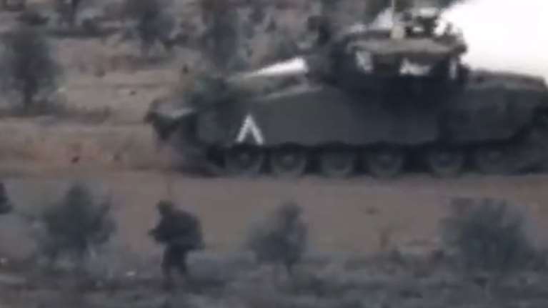 Μάχες σώμα με σώμα Ισραηλινών στρατιωτών με ένοπλους της Χαμάς μέσα στη Γάζα [βίντεο]