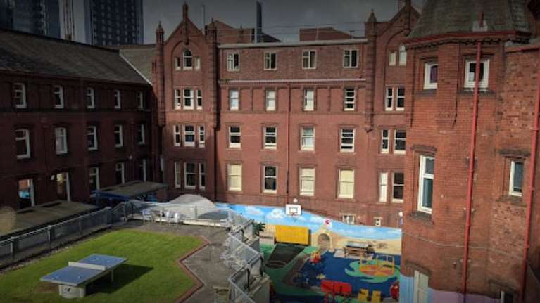 Σοκ στη Βρετανία: 27χρονη νοσοκόμα κατηγορείται για εσκεμμένη δηλητηριάση βρέφους σε ΜΕΘ - Το βρέφος κατέληξε