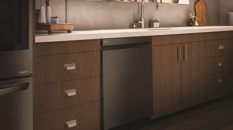 Σκέψεις μπροστά από ένα πλυντήριο πιάτων - μία μικρή ιστορία