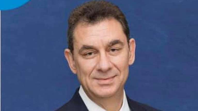 Ενας Ελληνας στην πρώτη γραμμή για το εμβόλιο του κορονοϊού- Τι έγραψε ο Ηλίας Μόσιαλος