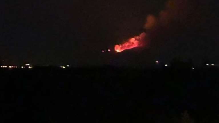 Πέλλα: Πυρκαγιά ξέσπασε στο όρος Πάικο, πιθανόν από κεραυνό