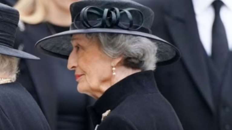 Συγγνώμη ζήτησε η νονά του Γουίλιαμ για το ρατσιστικό σχόλιό της σε μαύρη ακτιβίστρια