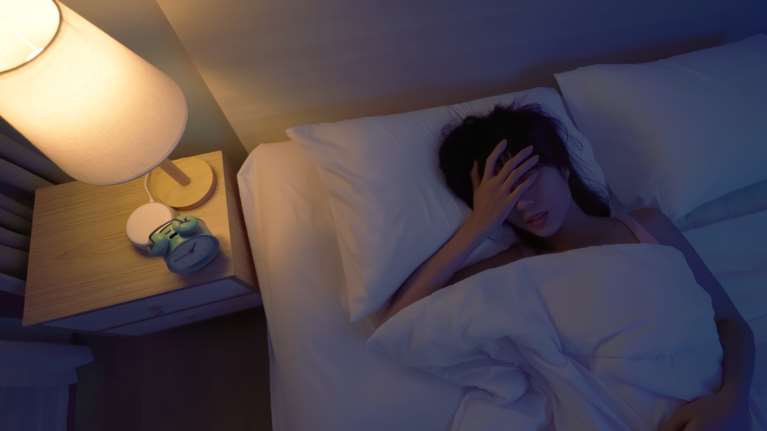 Πώς η άσκηση βοηθάει στην καταπολέμηση της αϋπνίας: Το &quot;κόλπο&quot; για καλύτερο ύπνο