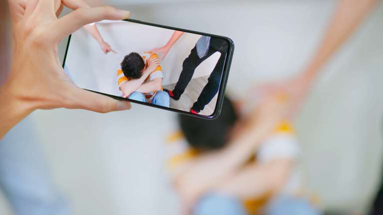 Αγία Παρασκευή: Συγκλονίζει η περιγραφή του 13χρονου μαθητή - &quot;Καλύτερα να εξευτελιστώ, παρά να μην γυρίσω σπίτι ζωντανός&quot;