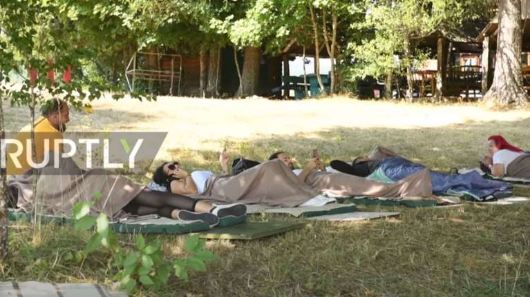 Μαυροβούνιο: Ολυμπιακοί Αγώνες τεμπελιάς για 10η σεζόν - Χρυσό μετάλλιο στην ξάπλα [Βίντεο]