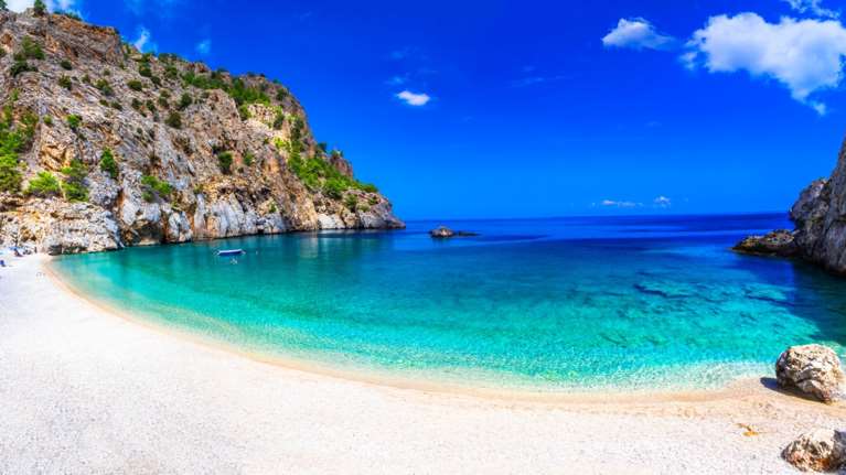 Το απομακρυσμένο ελληνικό νησί που αποθεώνουν γερμανικά ΜΜΕ: &quot;Αυθεντικότητα μακριά από τον μαζικό τουρισμό&quot;