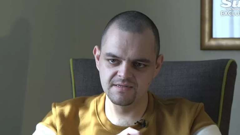 Μαρτυρία φρίκης: Βρετανός περιγράφει την κόλαση που έζησε ως αιχμάλωτος στα χέρια των Ρώσων - &quot;Με είχαν χειρότερα κι από σκυλί&quot;