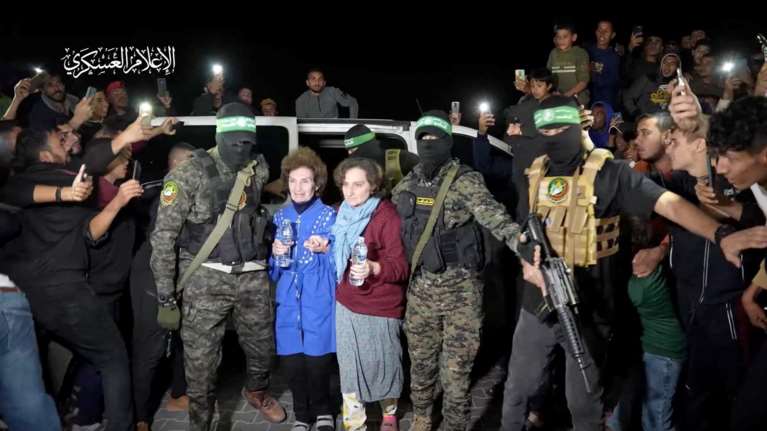 Ισραήλ: Η Χαμάς απελευθέρωσε κι άλλους ομήρους - 10 Ισραηλινούς και 4 Ταϊλανδούς